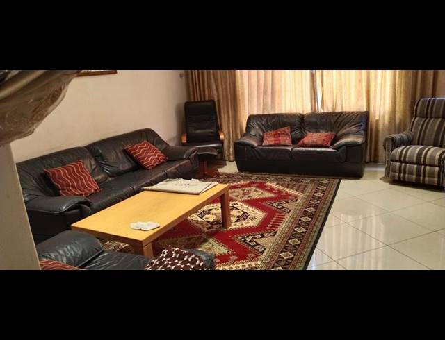 6 BEDROOM HOUSE FOR SALE IN LAUDIUM